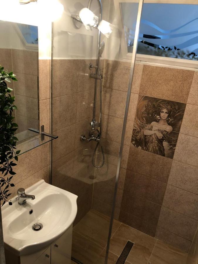Studio Central Doamnei Bukares Bagian luar foto